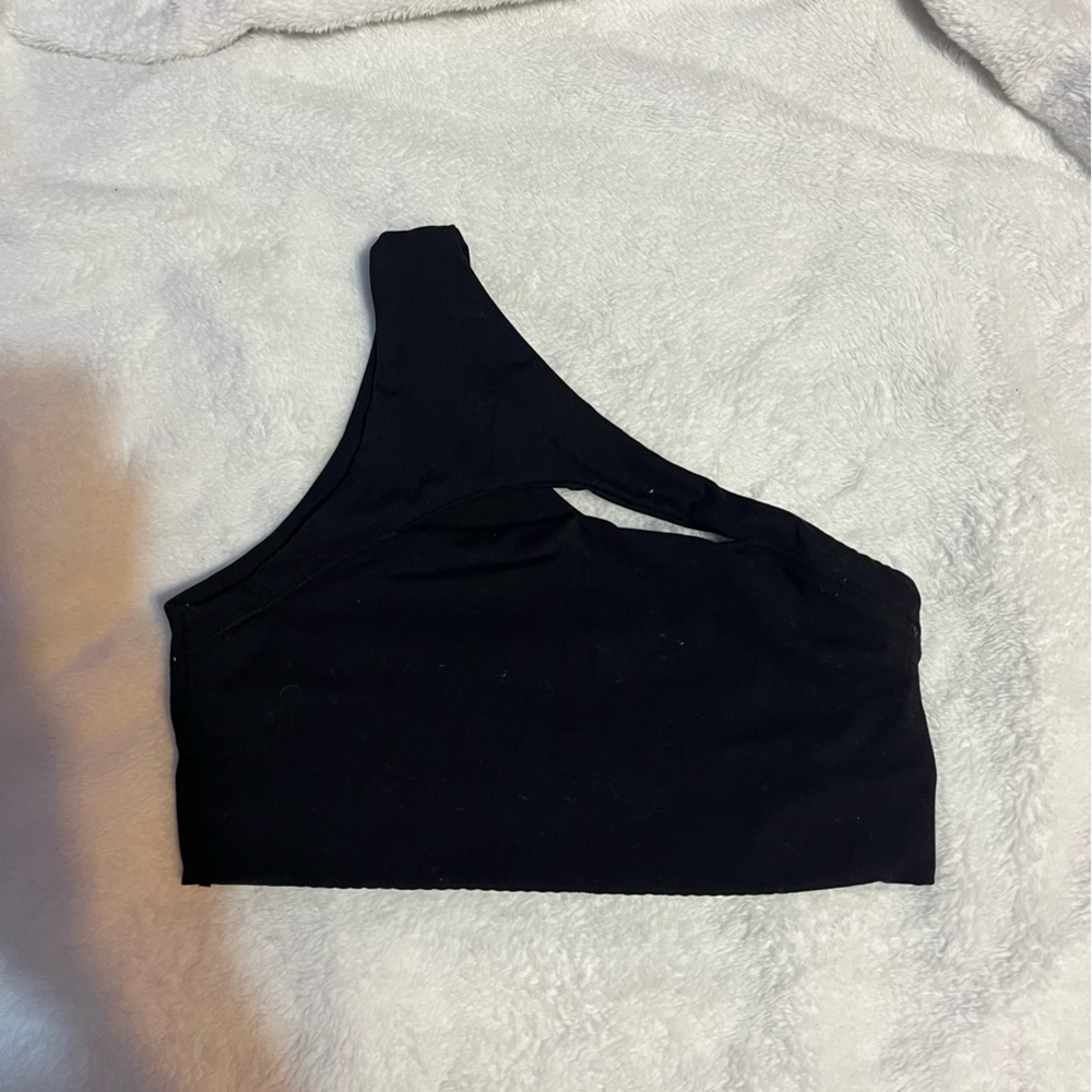 Alphalete sports bra